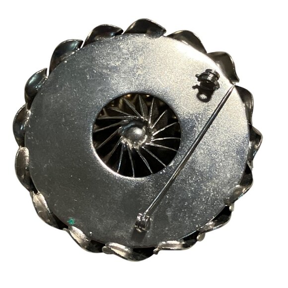 Vintage Silver-Tone Swirl Brooch Pin With Textured Design For Women - Picture 7 of 7